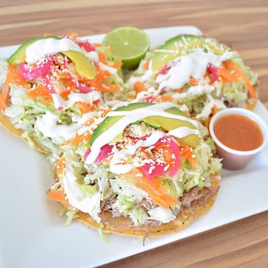 ORDEN 3 PZ TOSTADAS Y TE HELADO