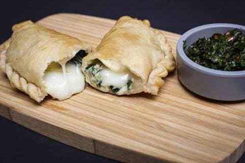 Empanada De Espinaca Con Queso