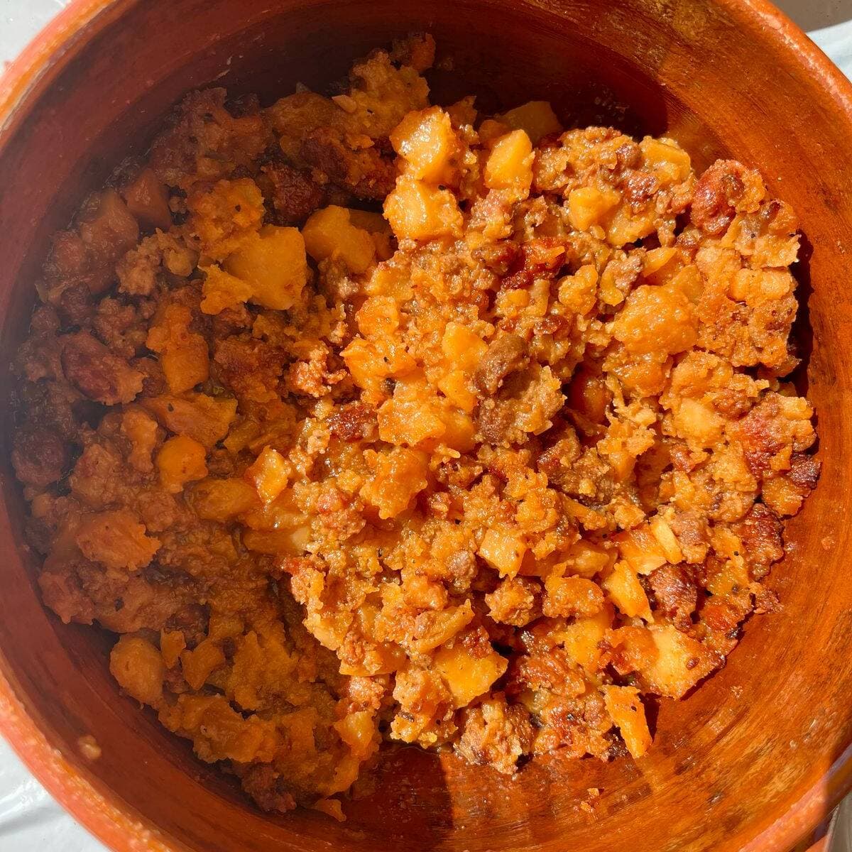 Papas con Chorizo Tortilla de Maíz