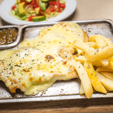 Pechuga gratinada + limonada(10oz)