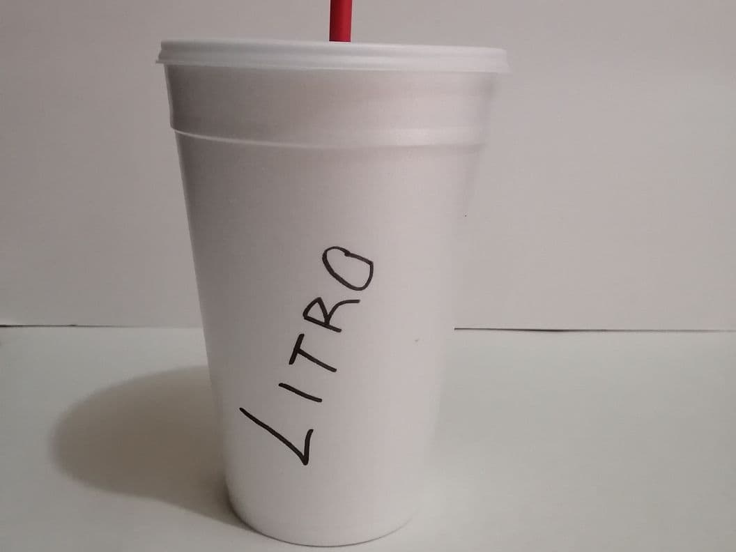 Combo-Jugo de Naranja de 1 Litro + Sanwich