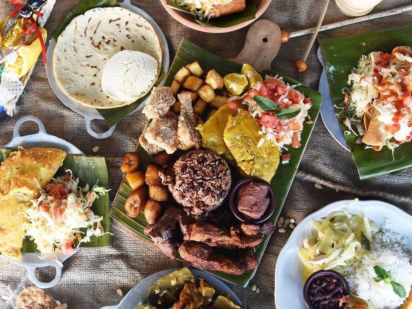 Cuchara Nicaragüense - Plaza Maisa
