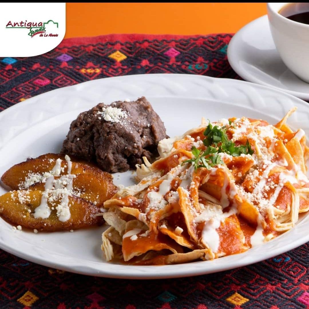 Chilaquiles con Pollo