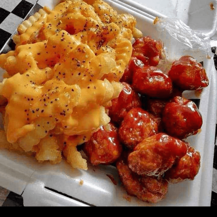 Papas con queso y 300g de Boneless