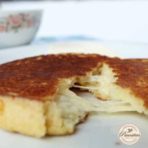 Arepa de chocolo rellena de queso