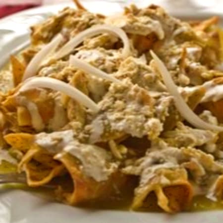 Chilaquiles Verdes con Pollo