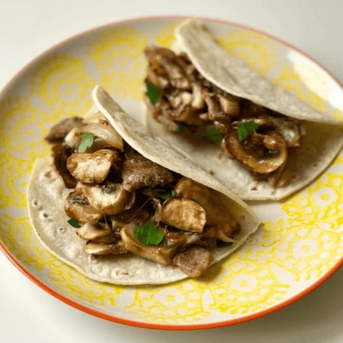 Tacos de hongos con rajas (4 pz)