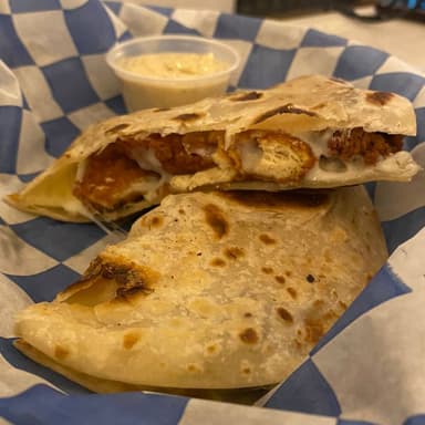 La Quesadilla Con Pollito