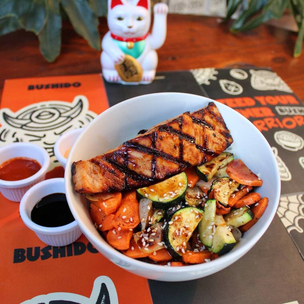 Teriyaki a las Brasas de Salmón.