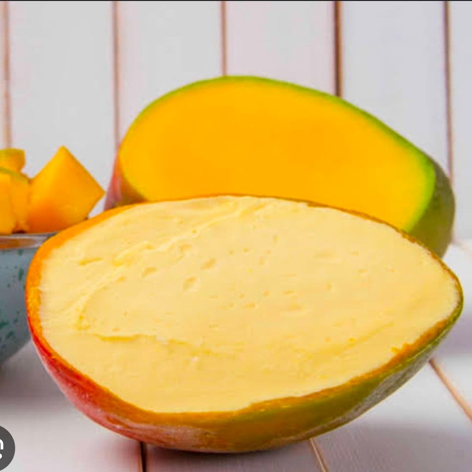 Helado artesanal de mango