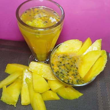 Agua de maracuyá con mango