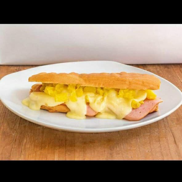 Sándwich Hawaiano