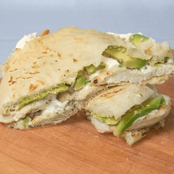 Sándwich de Pollo con Palta