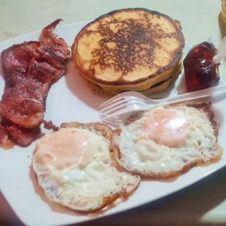 HOT CAKES