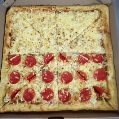 Pizza Combinada Pepperoni / 3 Quesos