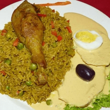 Arroz con Pollo con Papa a la Huancaina