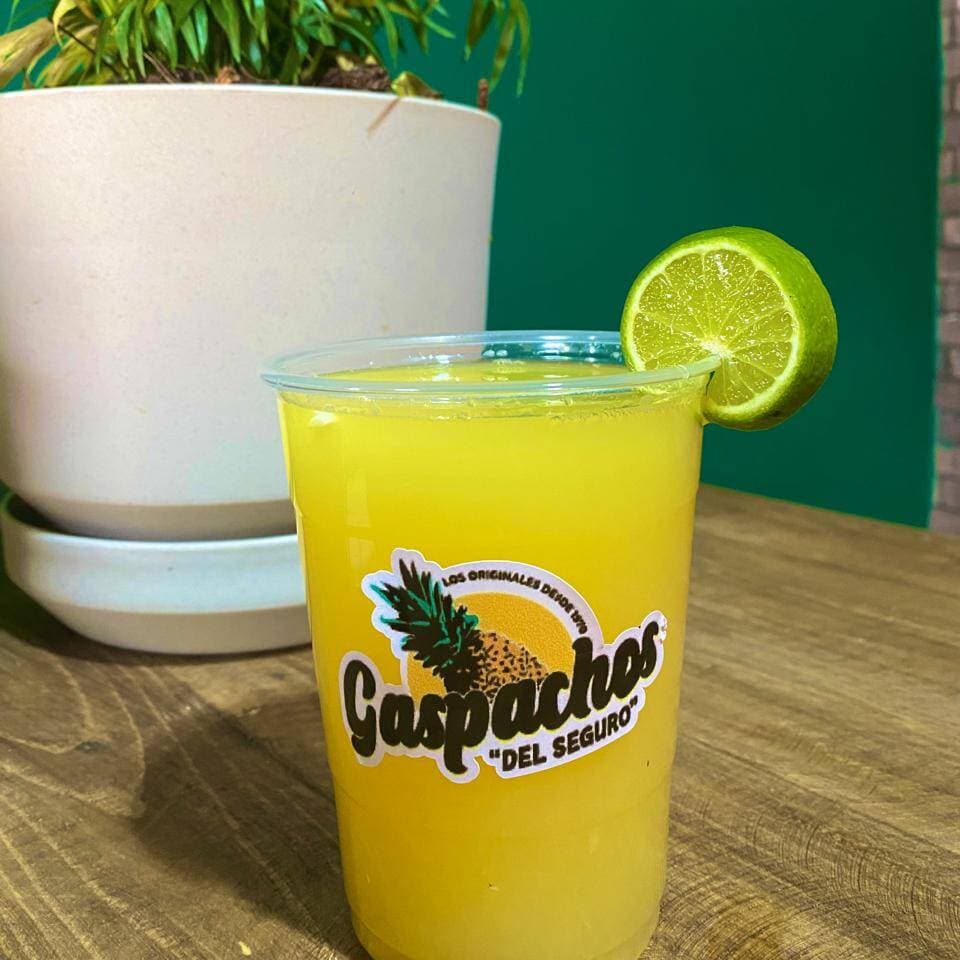 Jugo de naranja  selecta (medio litro)