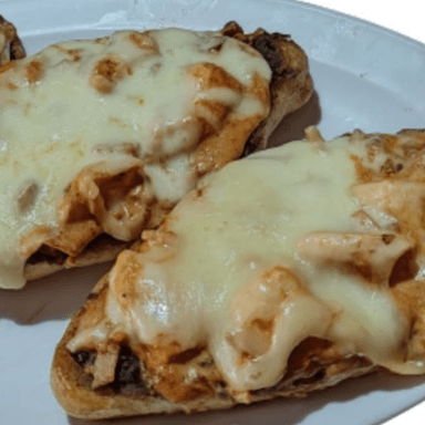MOLLETES CON POLLO