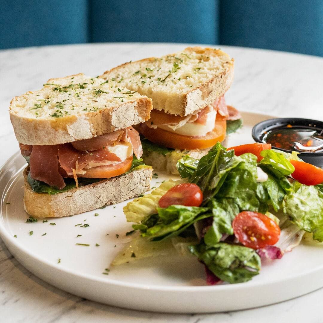 Sándwich Caprese