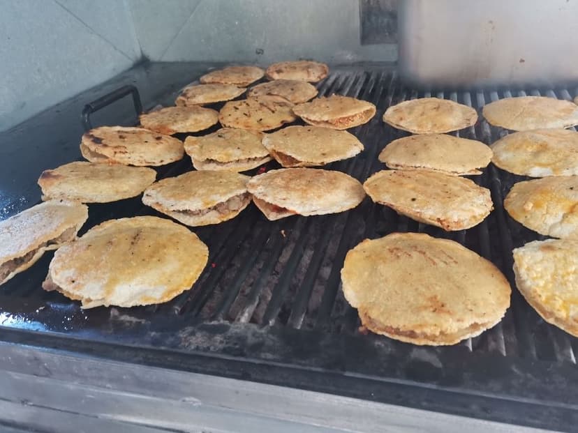 Gorditas al Carbón "El Guerrerito"