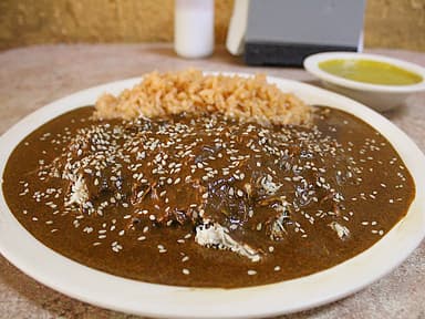 Mole con Arroz