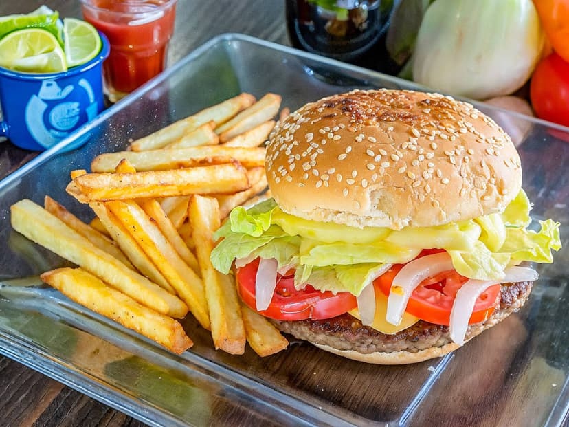 Restro Café Burguery Postres