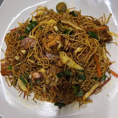 52. Chop Suey Seco con Camarones Medio.