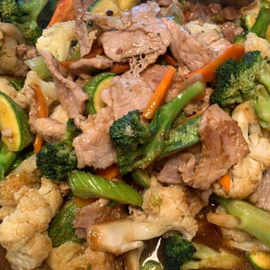 Puerco con Verduras