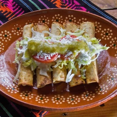 Tacos Dorados (5 pzas)