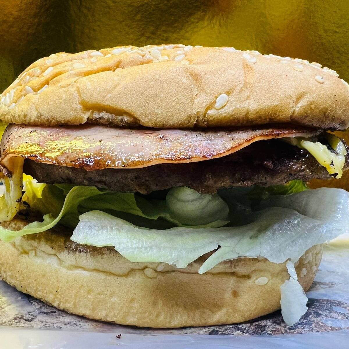 HAMBURGUESA "LA NODAL"