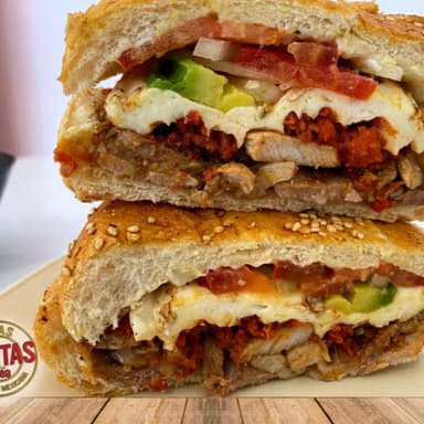 Torta Toluqueña