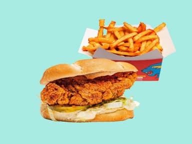 Nashville Hot Chicken Sandwich + Papas