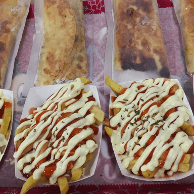 La burrada (4 papas + 4 burritos)