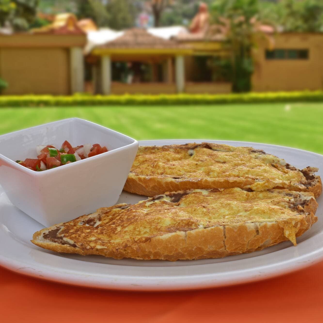 Molletes con mantequilla