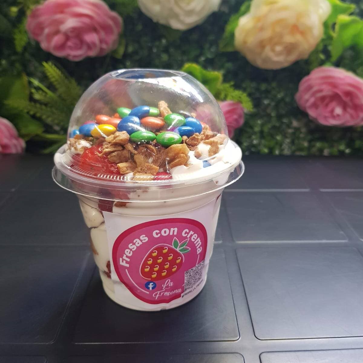 Combo Fresas con Crema + Bionico