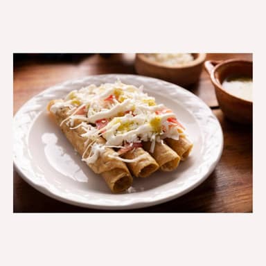 Tacos dorados de pollo