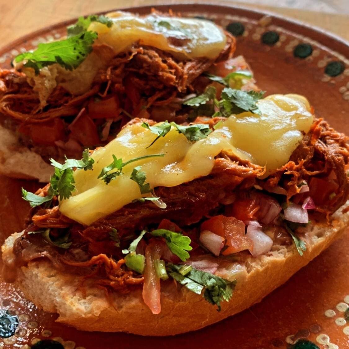 Molletes de Birria