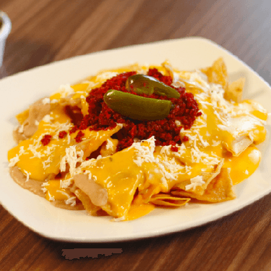 Nachos con Chorizo