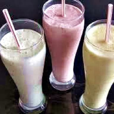 Jugo de Fruta en Leche