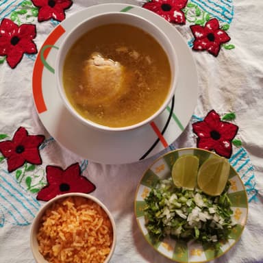 Consomé de Pollo
