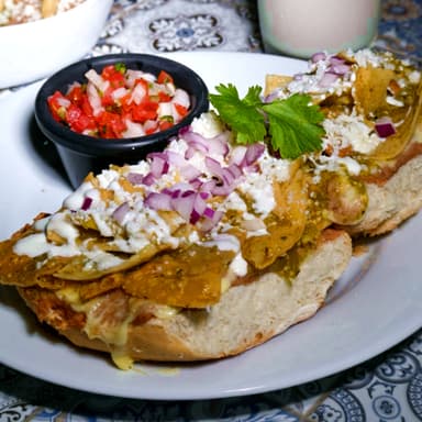 Molletes de Barrio