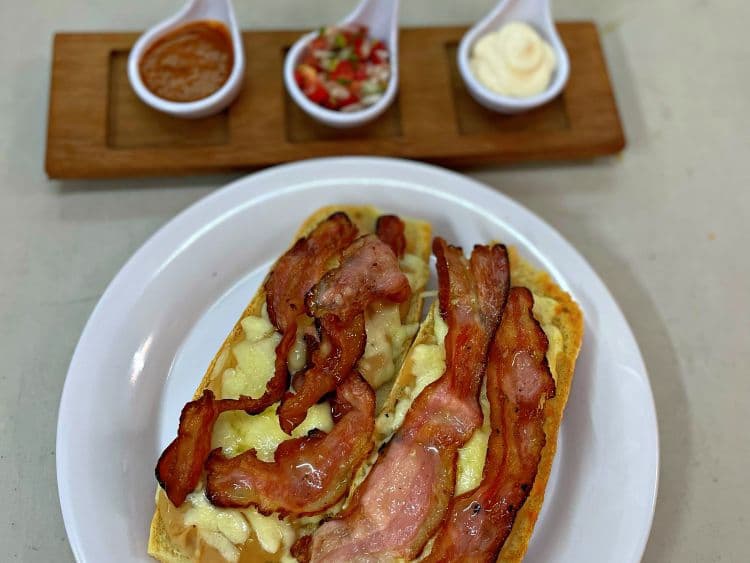 Combo de Molletes Salados y bebida