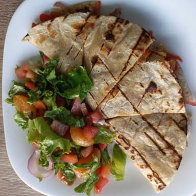Quesadilla con Lomo New York