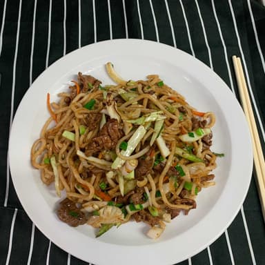 Fideos Udon Secos con Lomito