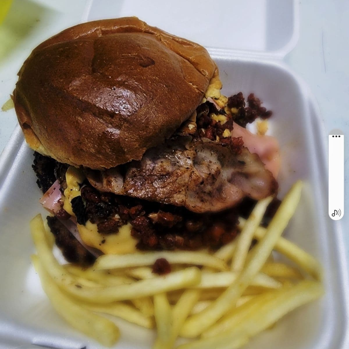 Hamburguesa la Choriqueso grande