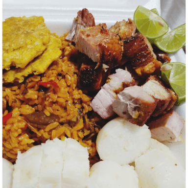 Arroz de cerdo con chicharron