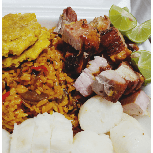 Arroz de cerdo con chicharron