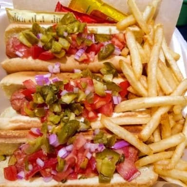 Hot Dogs con Papas a la Francesa