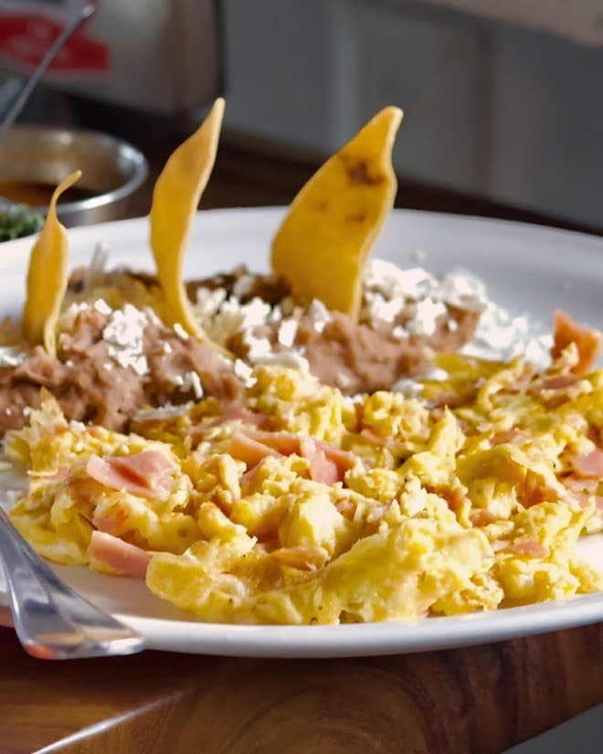 Huevos con Jamón