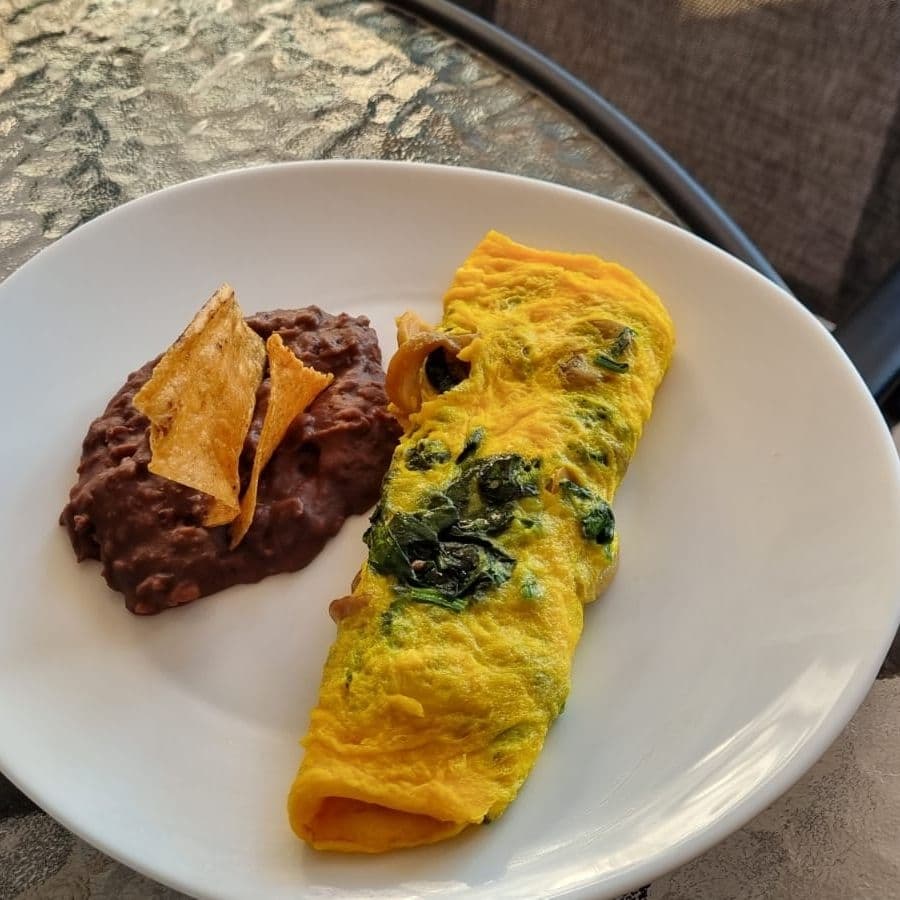 Omelette de Espinacas con Champiñones